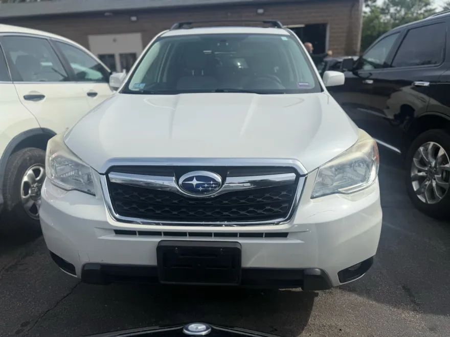 2015 Subaru Forester 2.5i Limited photo 1