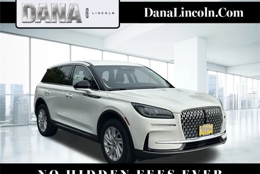 2023 Lincoln Corsair Standard photo 1
