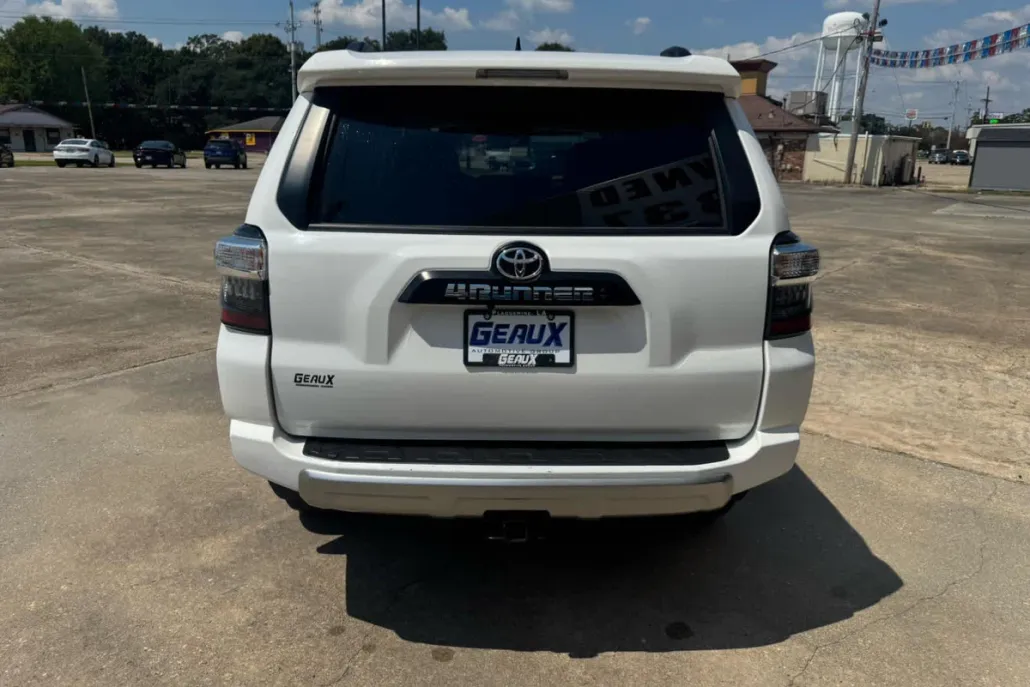2024 Toyota 4Runner TRD photo 1