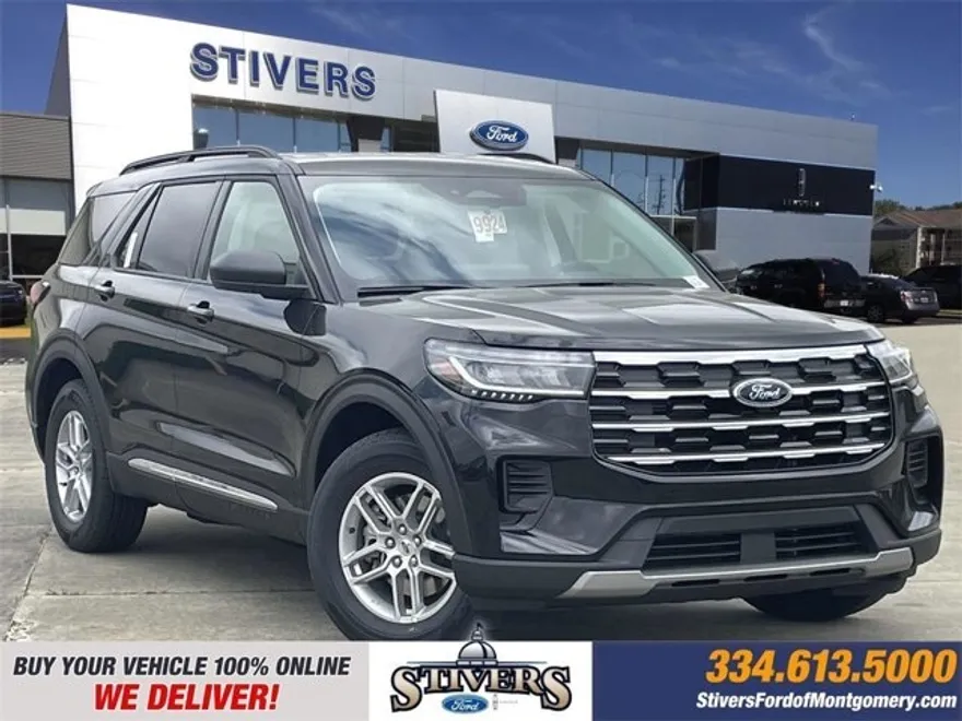 2025 Ford Explorer photo 1