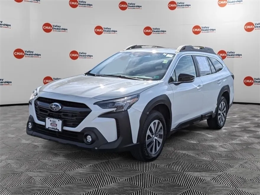 2025 Subaru Outback Premium photo 1