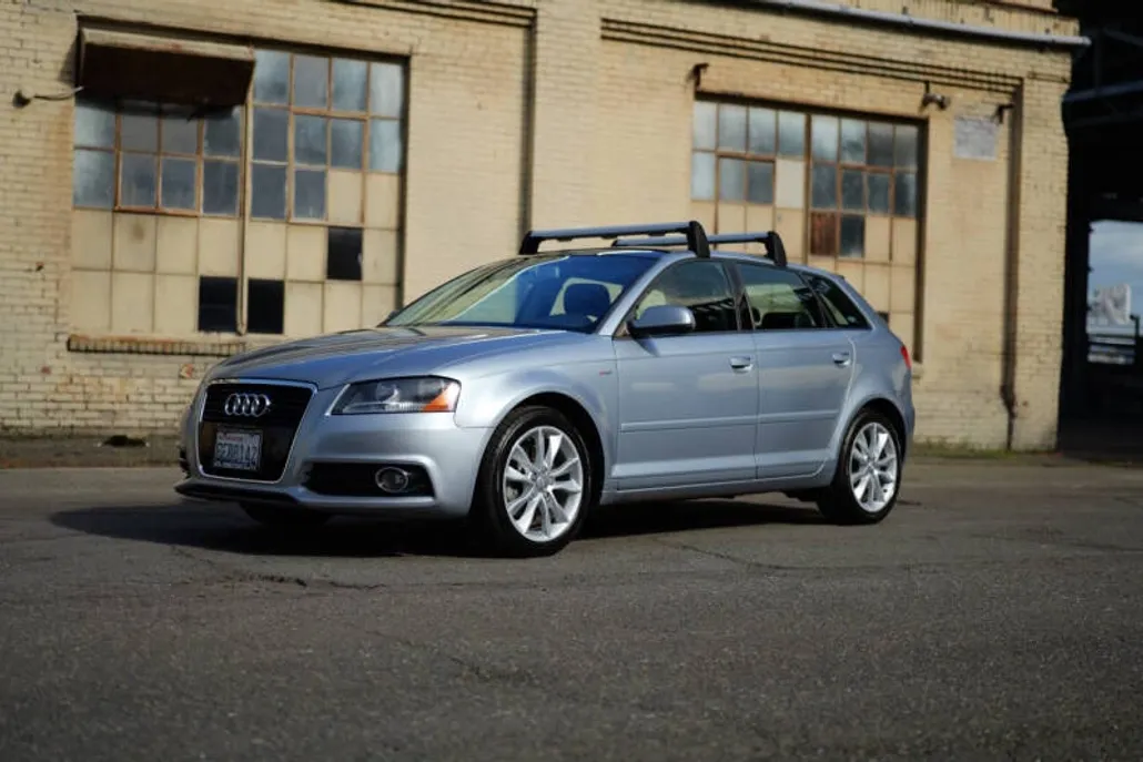 2011 Audi A3 2.0T Premium photo 1