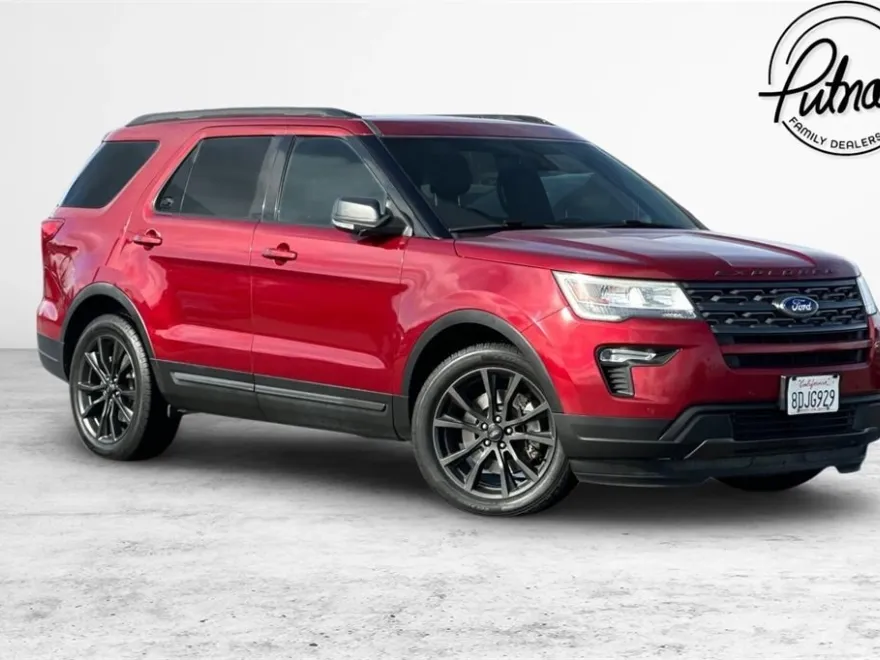 2018 Ford Explorer XLT photo 1