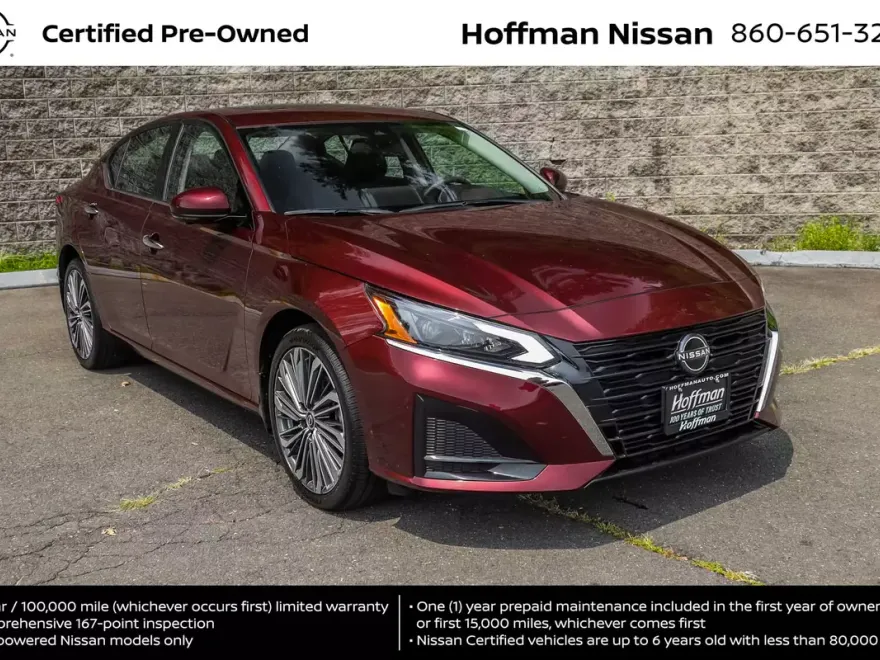 2023 Nissan Altima 2.5 SL photo 1
