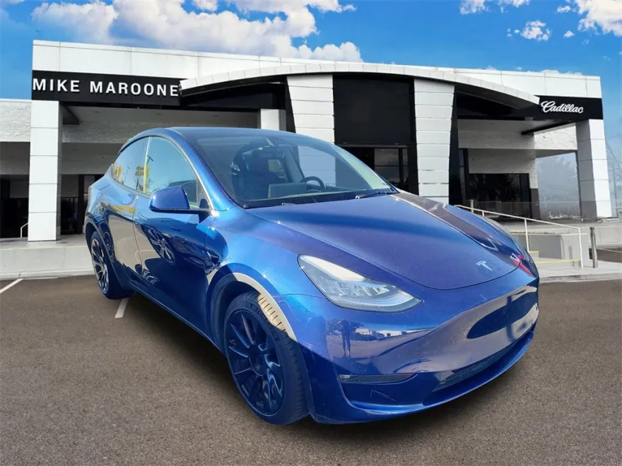 2022 Tesla Model Y Long Range photo 1