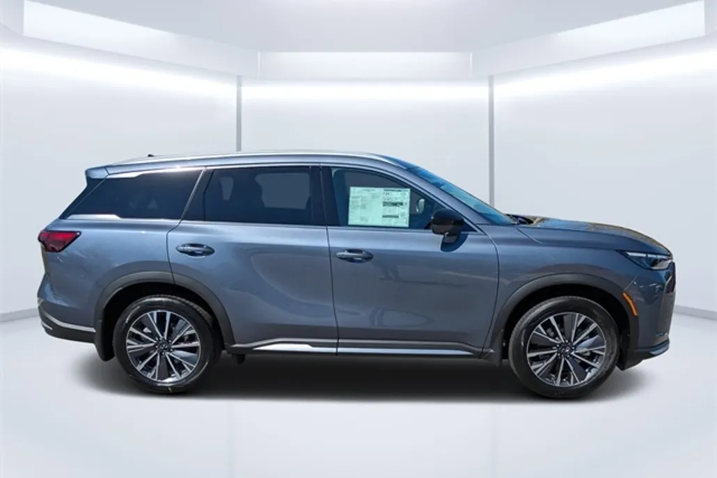 2026 Infiniti QX60 Luxe photo 1