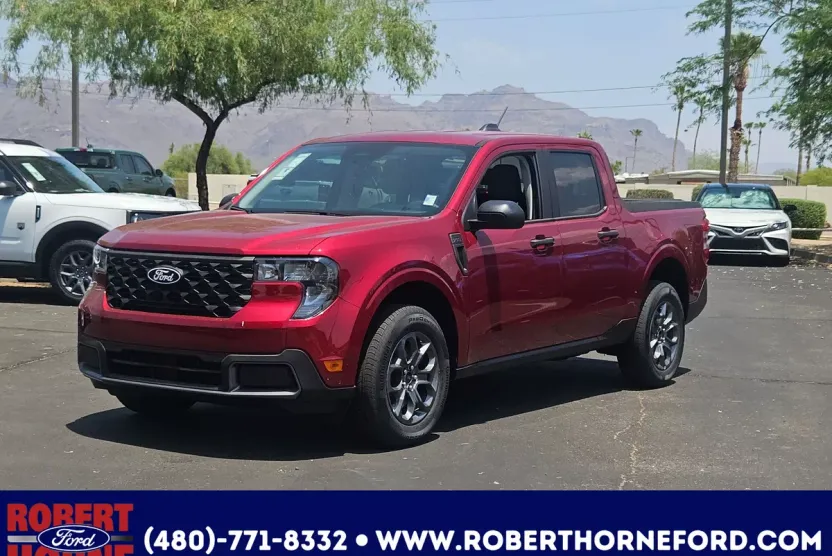 2025 Ford Maverick XLT photo 1