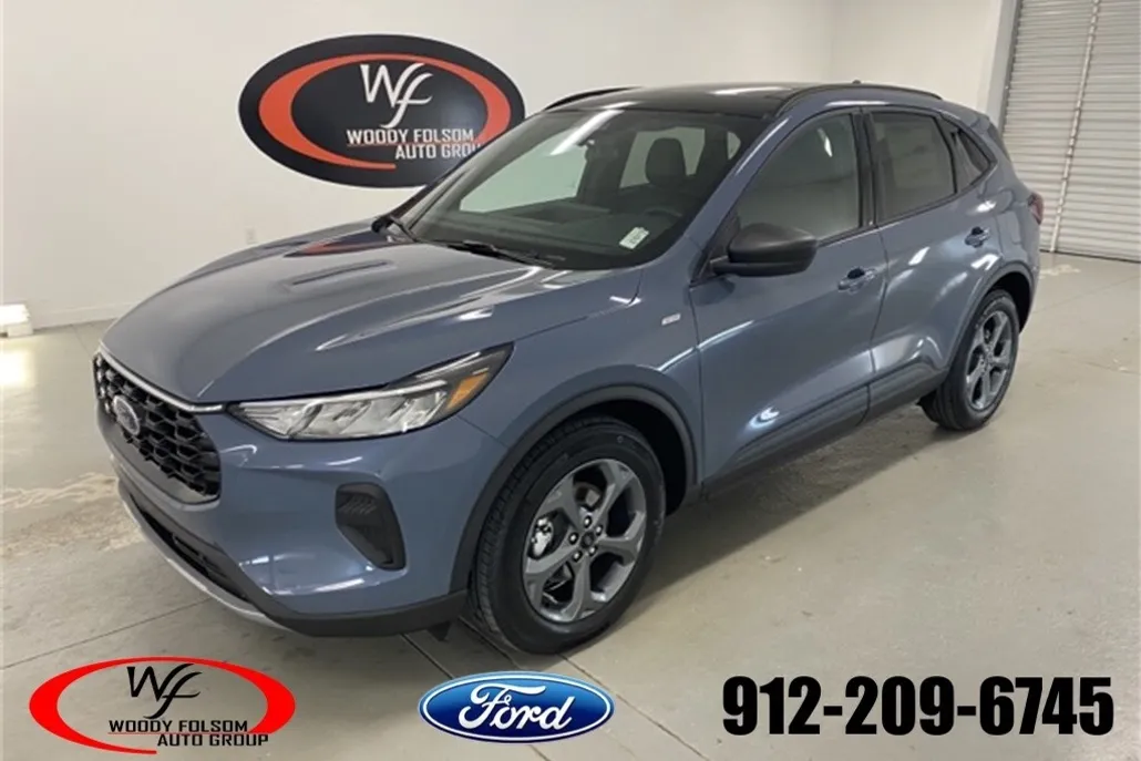 2025 Ford Escape ST-Line photo 1