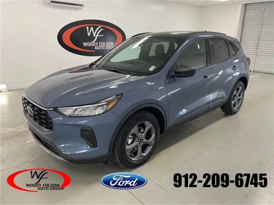 2025 Ford Escape ST-Line photo 1