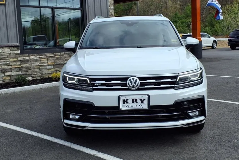 2020 Volkswagen Tiguan SEL Premium R-Line photo 1