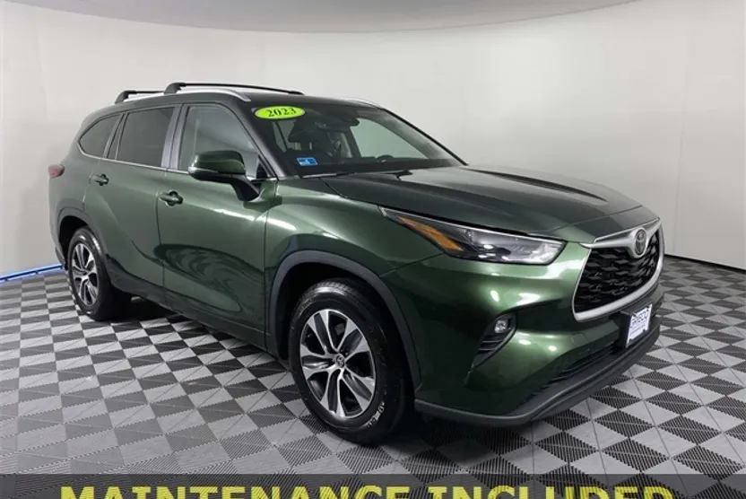 2023 Toyota Highlander XLE photo 1