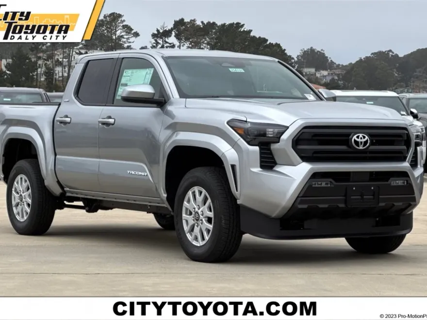 2025 Toyota Tacoma SR5 Double Cab photo 1