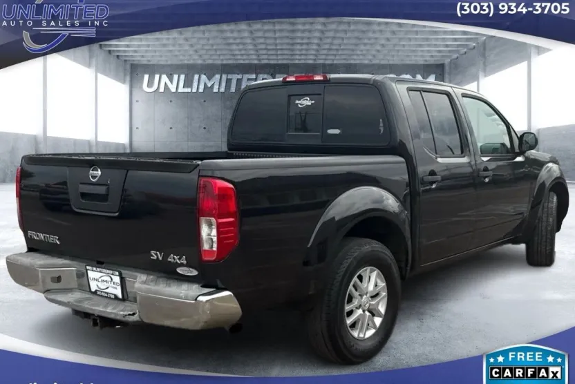 2016 Nissan Frontier SV photo 1
