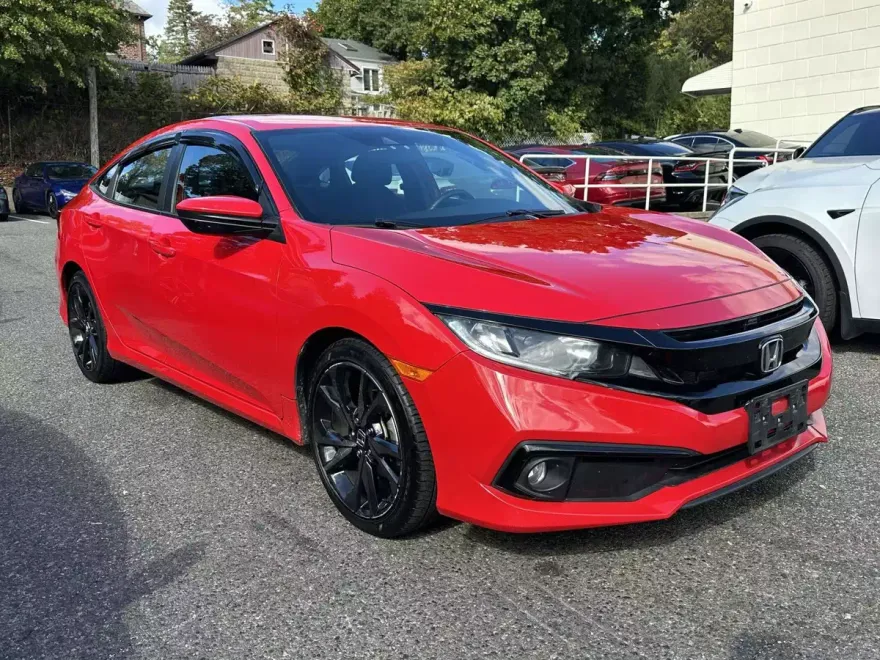 2019 Honda Civic Sport photo 1