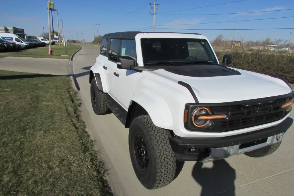 2024 Ford Bronco Raptor photo 1