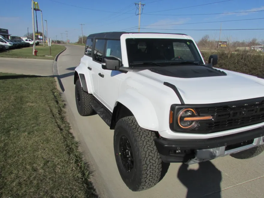 2024 Ford Bronco Raptor photo 1
