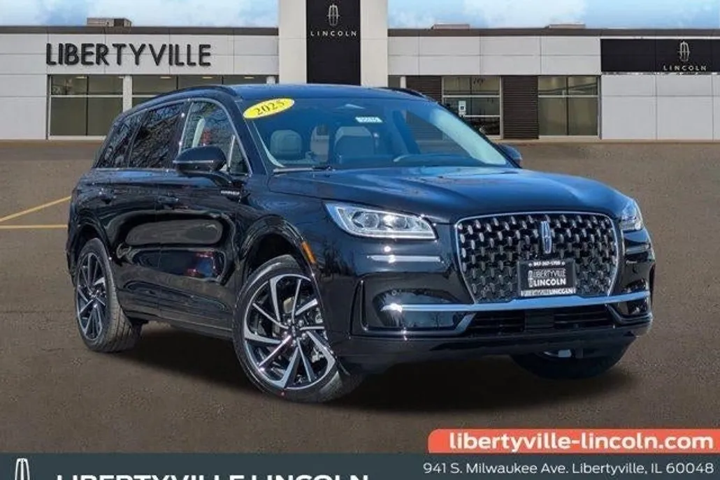 2025 Lincoln Corsair Grand Touring photo 1