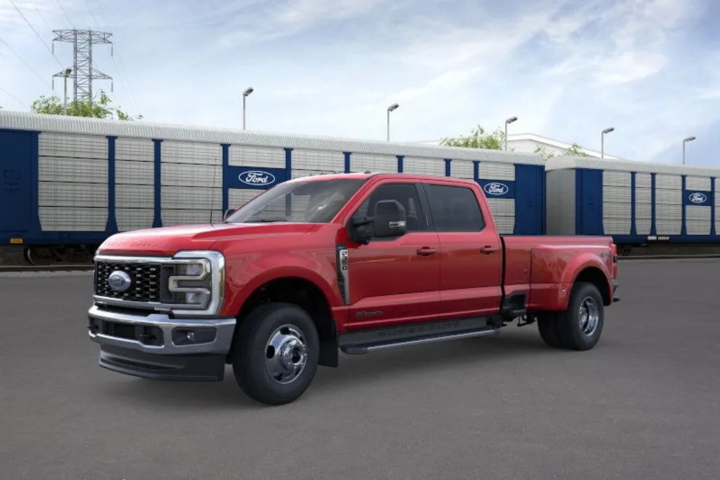 2026 Ford F-350 Lariat photo 1