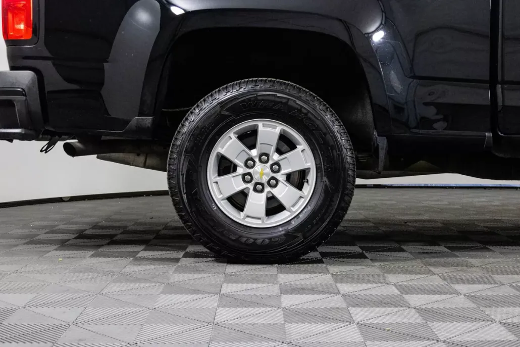 2017 Chevrolet Colorado Work Truck photo 1
