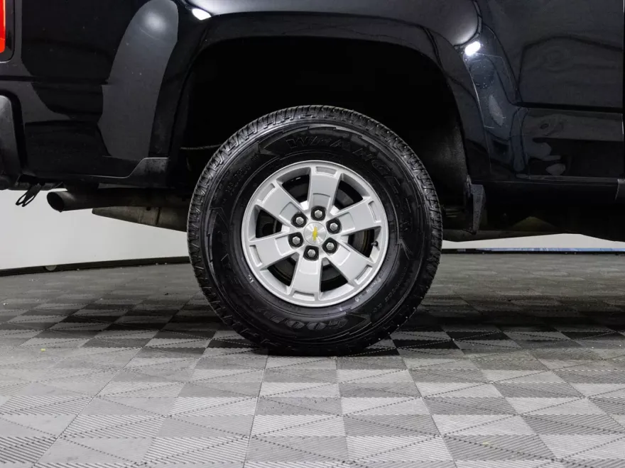 2017 Chevrolet Colorado Work Truck photo 1