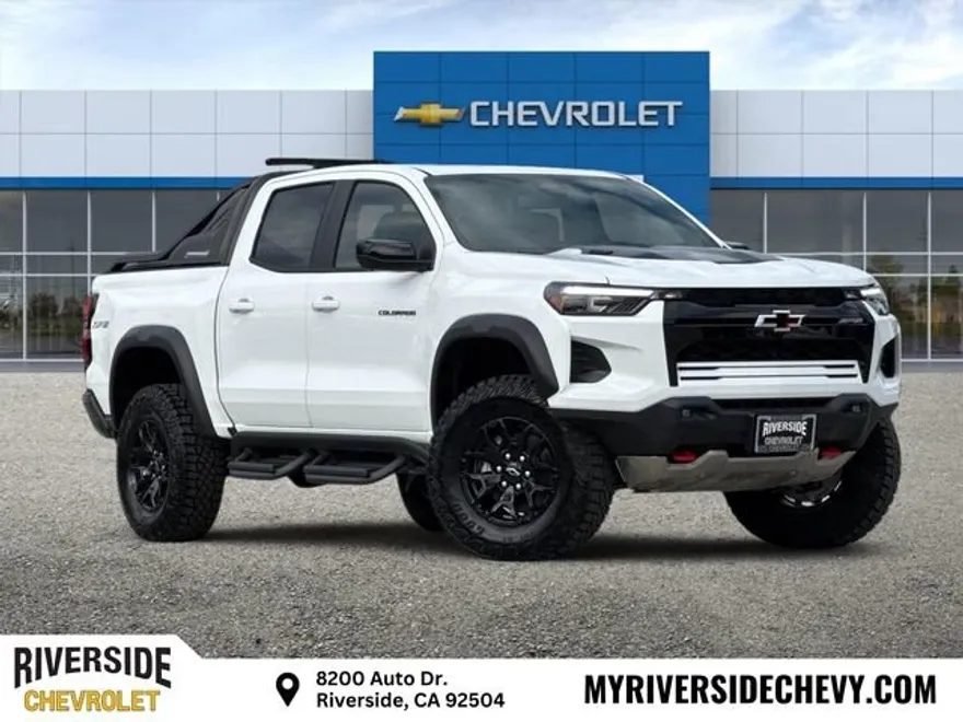 2025 Chevrolet Colorado ZR2 photo 1