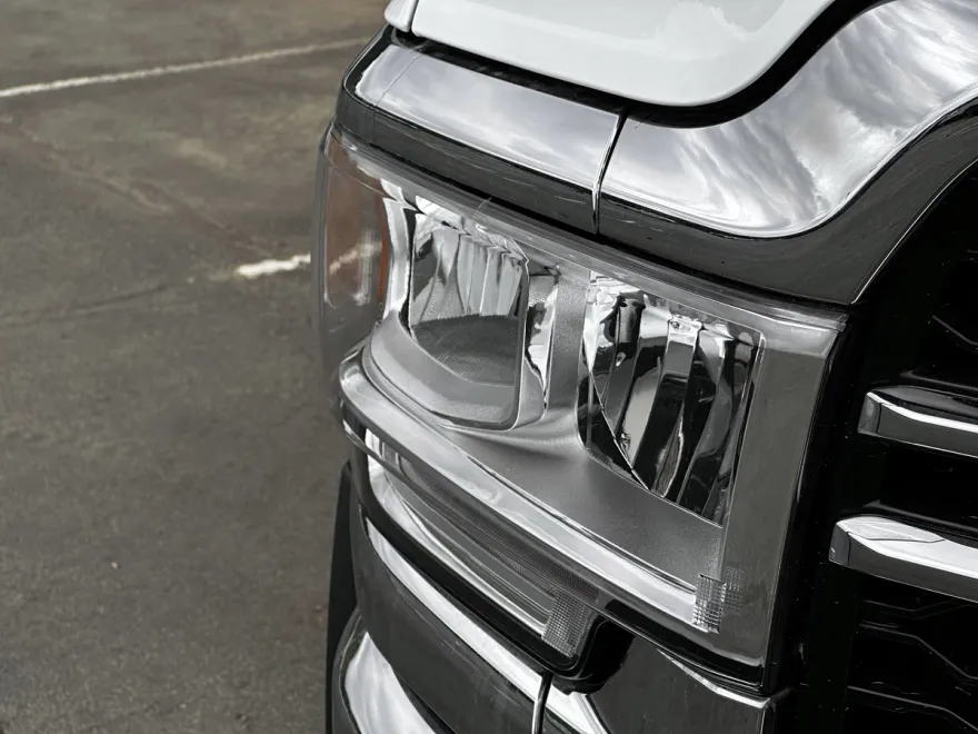 2024 Ram 5500 Tradesman photo 1