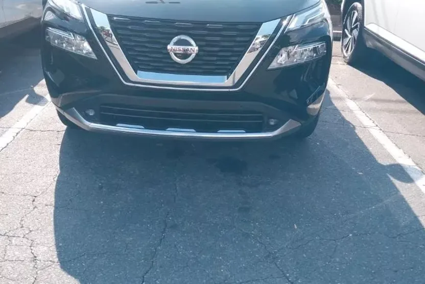 2021 Nissan Rogue Platinum photo 1