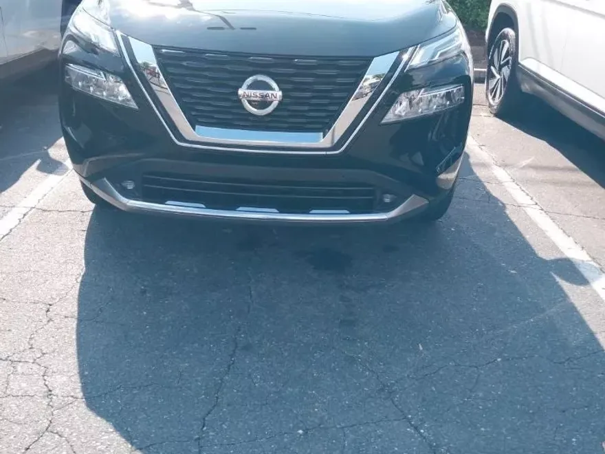 2021 Nissan Rogue Platinum photo 1