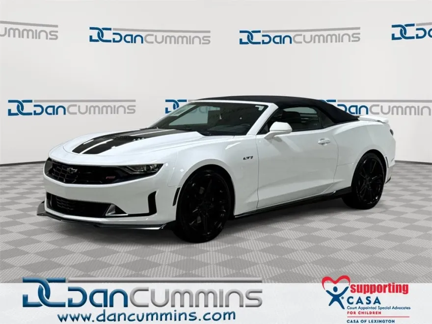 2023 Chevrolet Camaro LT1 photo 1