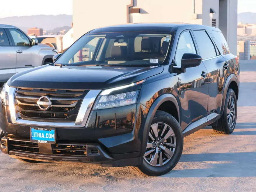 2023 Nissan Pathfinder S photo 1