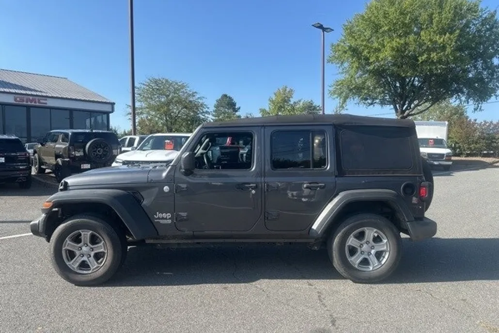 2019 Jeep Wrangler Unlimited Sport S photo 1