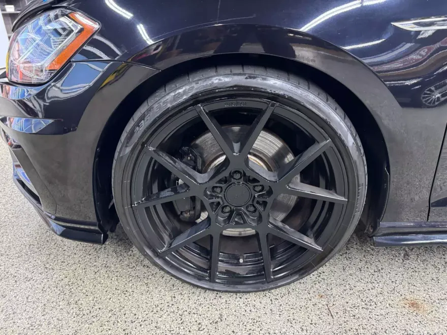 2018 Volkswagen Golf R Base photo 31
