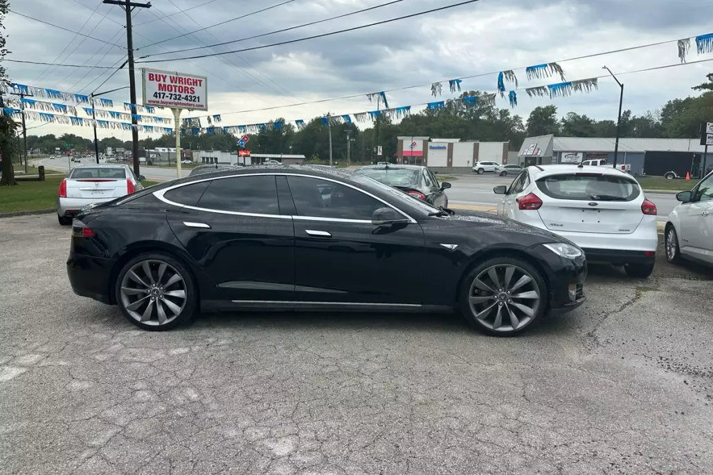 2014 Tesla Model S photo 1