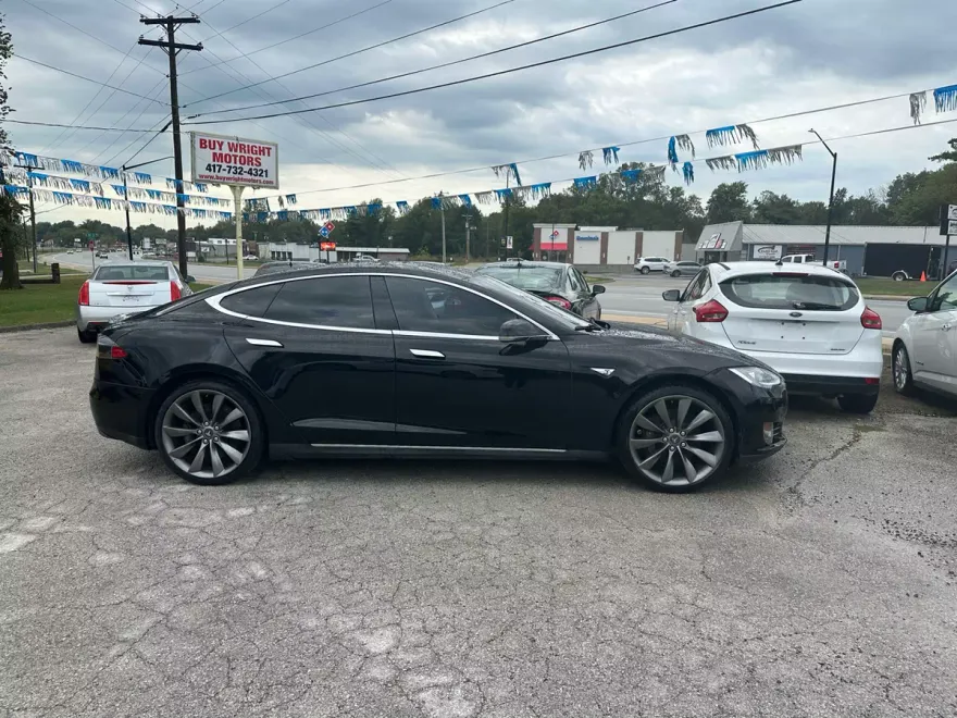 2014 Tesla Model S photo 1
