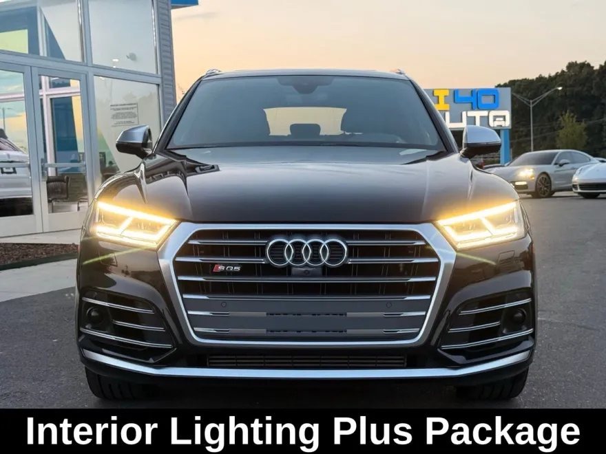2019 Audi SQ5 Prestige photo 1
