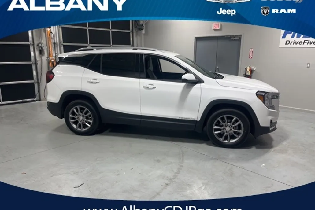 2022 Gmc Terrain SLT photo 1