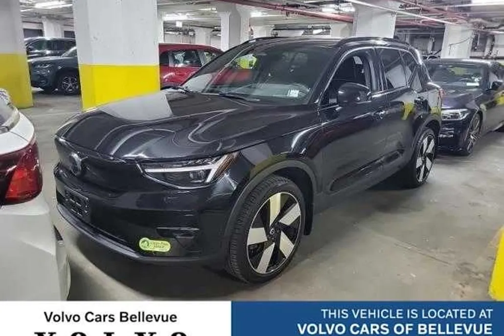 2023 Volvo XC40 Recharge Ultimate photo 1