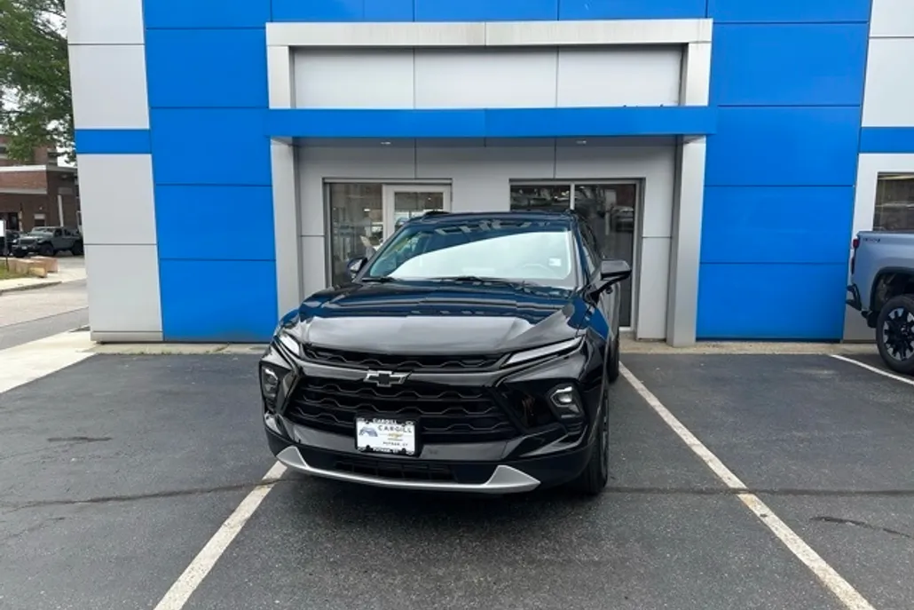2025 Chevrolet Blazer 2LT photo 1