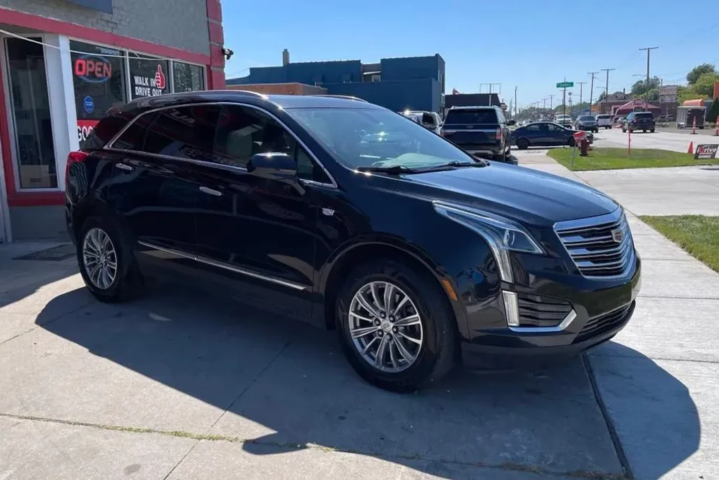 2017 Cadillac XT5 Luxury Sport photo 1