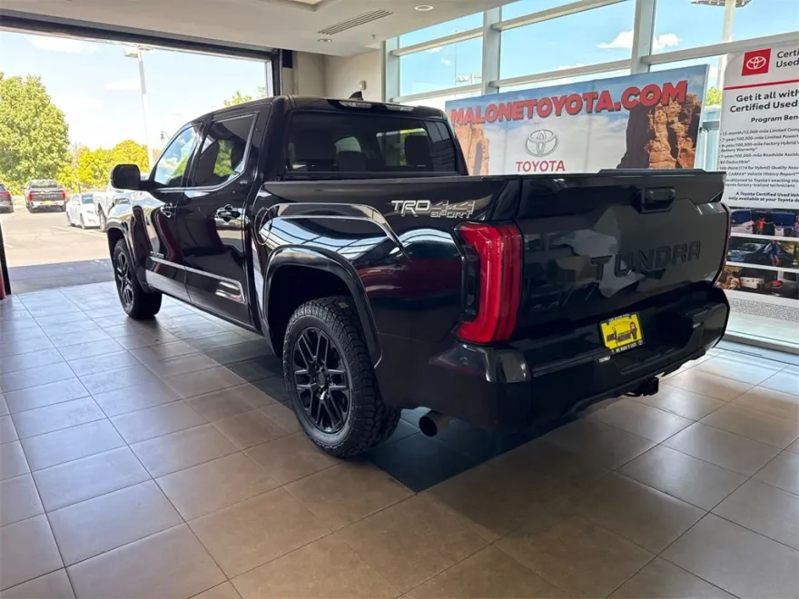2023 Toyota Tundra SR5 CrewMax photo 1