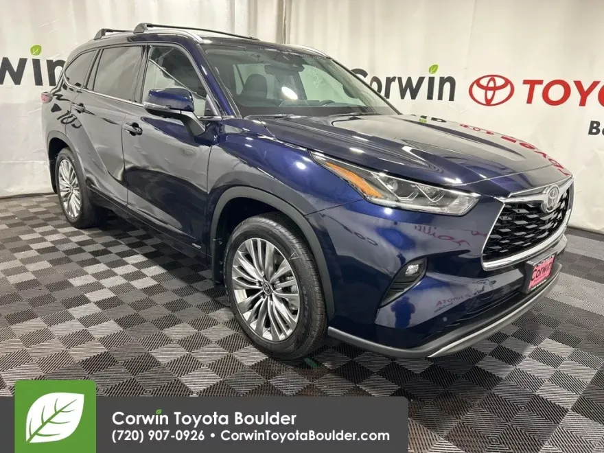 2025 Toyota Highlander Hybrid Platinum photo 1