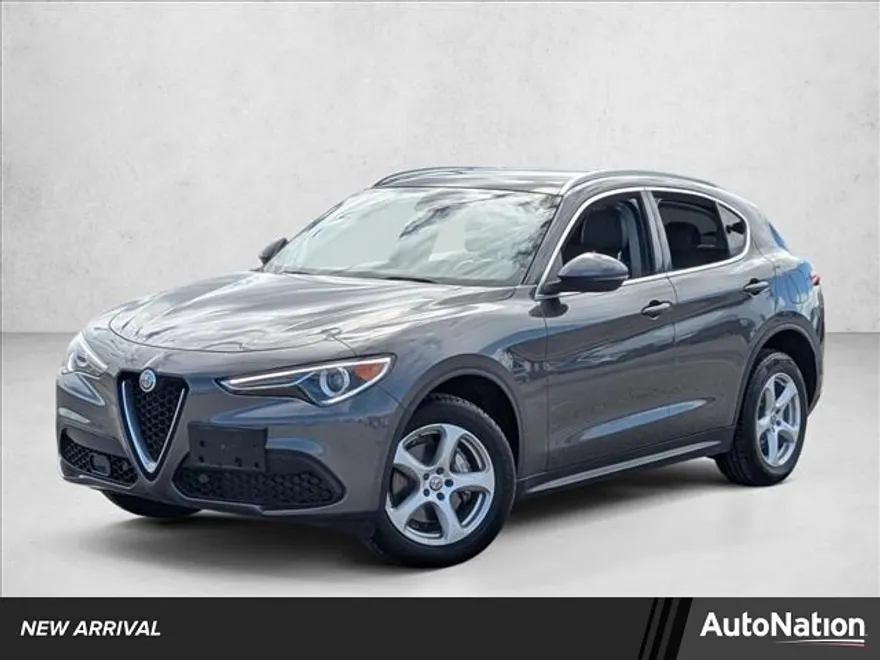 2019 Alfa Romeo Stelvio Sport photo 1