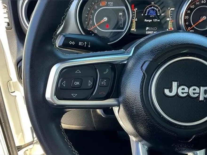 2023 Jeep Wrangler Sahara photo 15