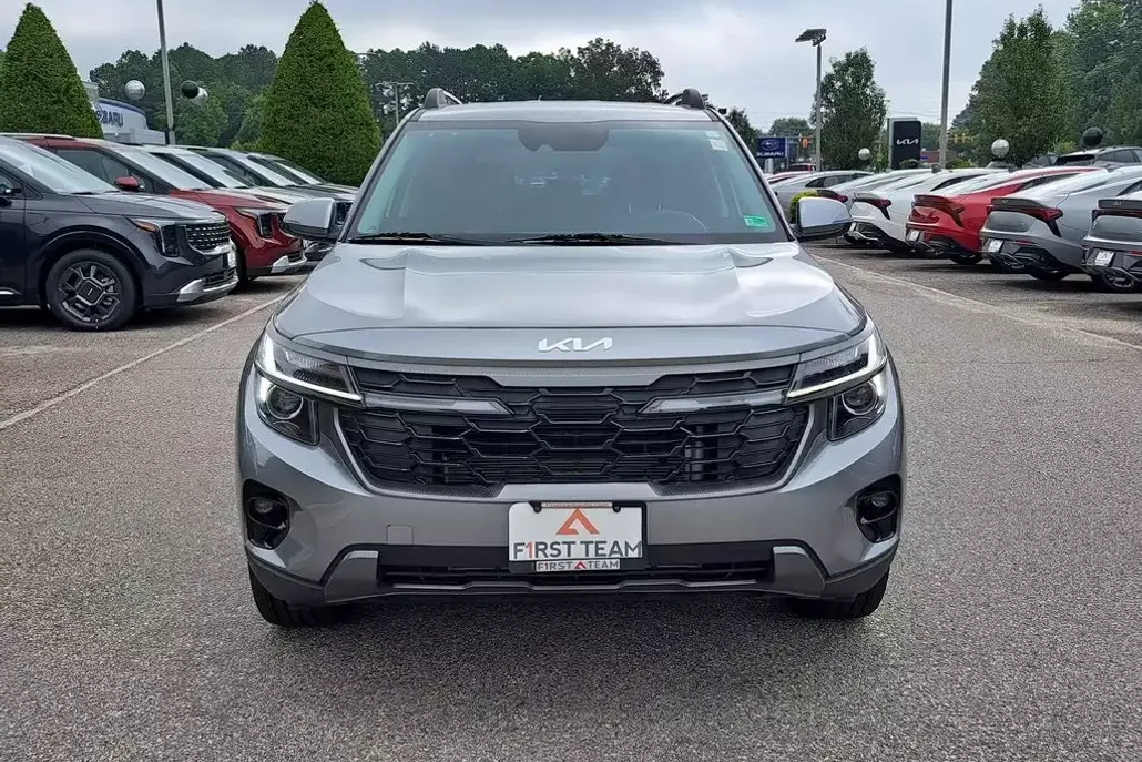2024 Kia Seltos X-Line photo 1