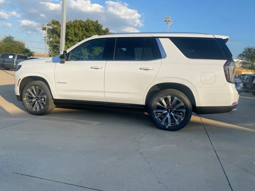 2026 Chevrolet Tahoe High Country photo 1