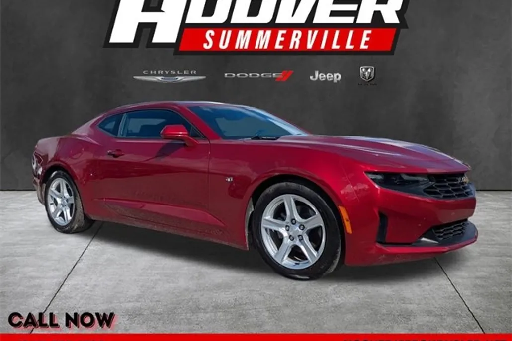 2023 Chevrolet Camaro 1LT photo 1