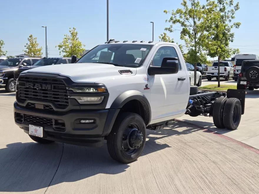 2025 Ram 5500 Tradesman photo 1