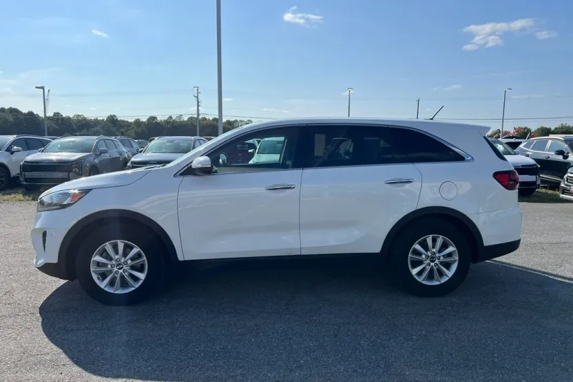 2020 Kia Sorento LX S photo 1