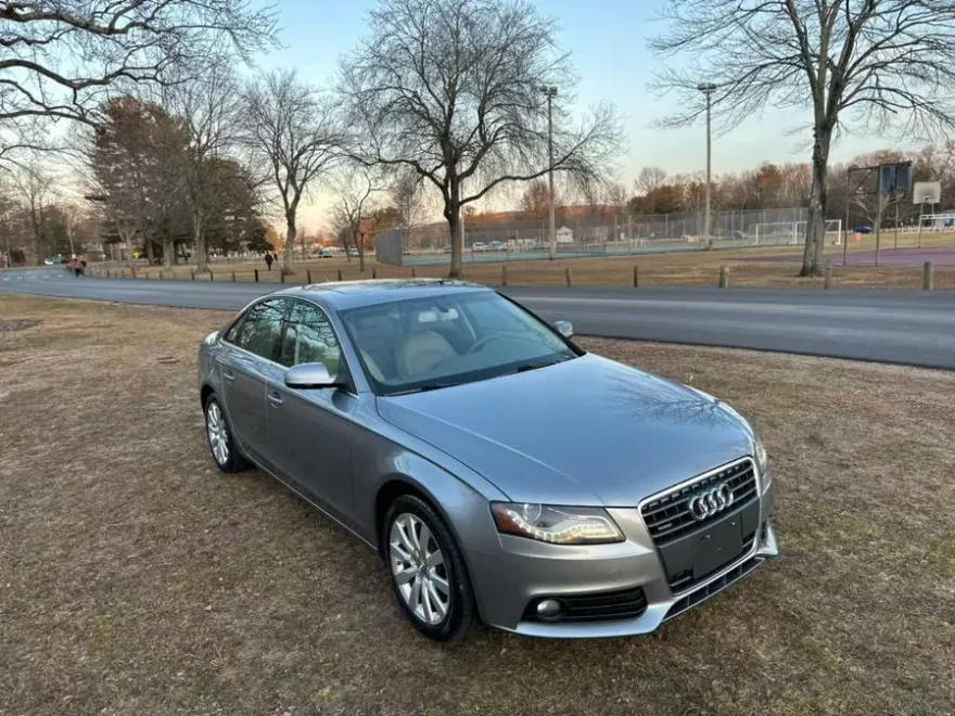 2010 Audi A4 Quattro 2.0T Premium Plus photo 1