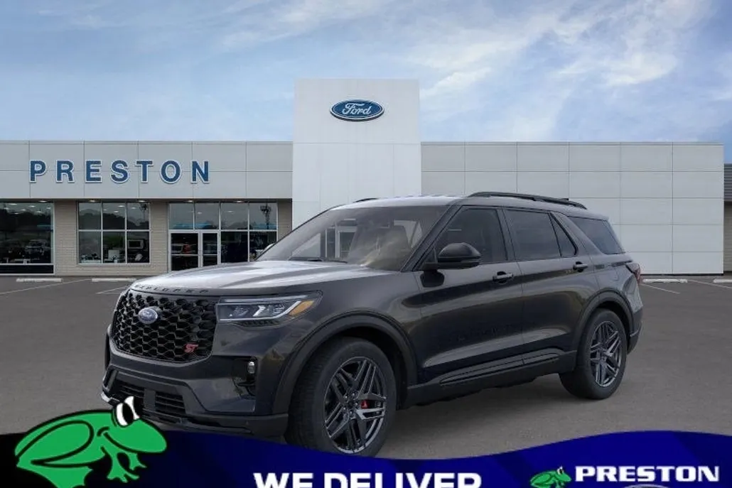 2025 Ford Explorer ST photo 1
